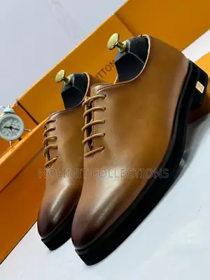 Plain Leather Louis Vuitton Derby Shoe