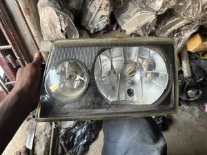 Set Headlights for Terrano 2