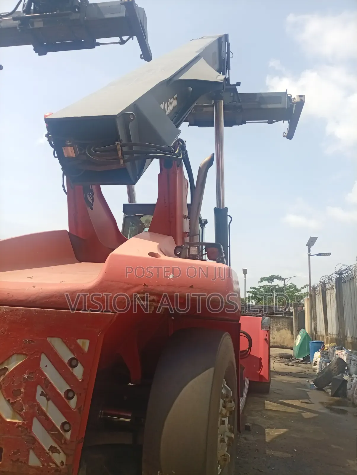 Container Handler