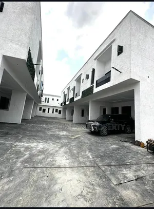 4bdrm Townhouse/Terrace in Ajah, Lekki for sale