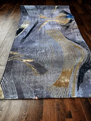 Elegant Turkish Center Rug 2.5ft by 5ft