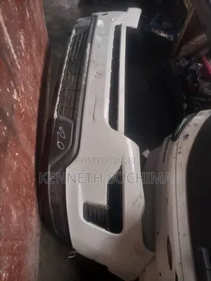 Bumper Ford Explorer 2019
