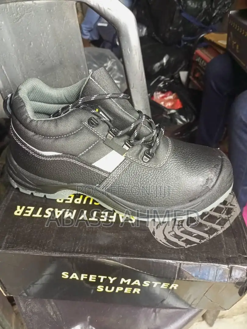 Safety Master Boot