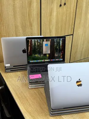 Laptop Apple MacBook Pro 2022 M2 16GB Apple M2 SSD 512GB