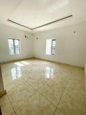 2bdrm Block of Flats in Durumi for rent