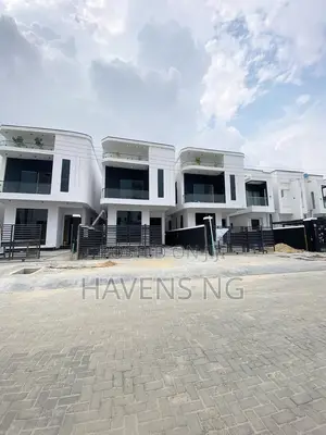 4bdrm Duplex in Off Lekki-Epe Expressway for sale