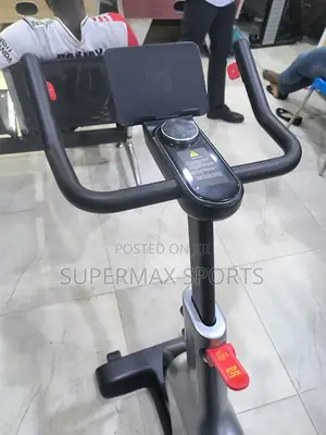 Powerful Sketra Spinning Bike – Real Workout Feel