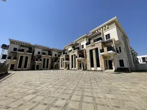 5bdrm Townhouse/Terrace in Jahi for sale