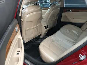 Hyundai Sonata Limited 2.0T Seban (2.0L 4cyl 6A) 2016 Red