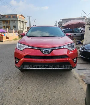Toyota RAV4 XLE AWD (2.5L 4cyl 6A) 2016 Red
