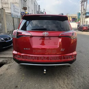 Toyota RAV4 XLE AWD (2.5L 4cyl 6A) 2016 Red