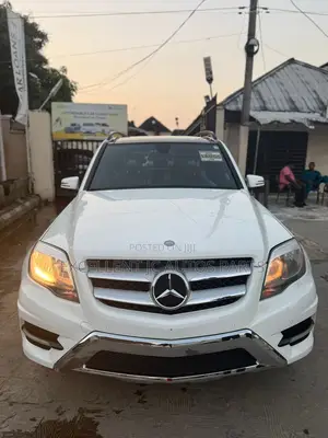 Mercedes-Benz GLK-Class 350 4MATIC 2013 White