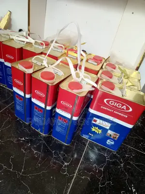 Giga Adhesive Gum