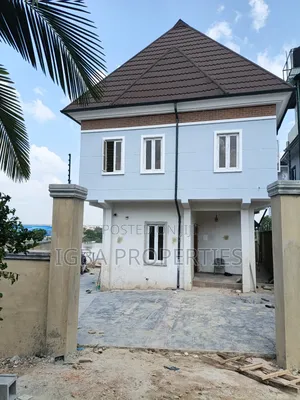 5bdrm Duplex in Magodo Isheri for sale