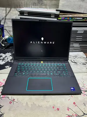 Laptop Dell Alienware M16 R2 16GB Intel Core Ultra 7 SSD 1T