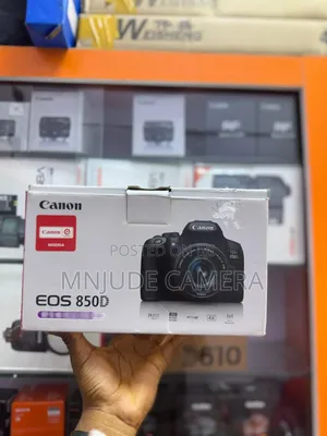 Canon 850d With 18-55mm Lens
