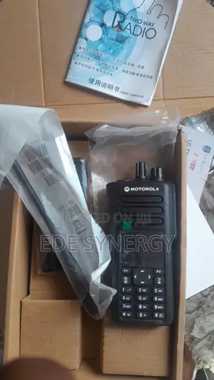 Motorola Long Range Walki Talkie