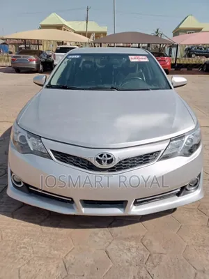 Toyota Camry SE 4dr Sedan (2.5L 4cyl 6A) 2012 Silver