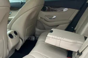 Mercedes-Benz GLC-Class 2017 White