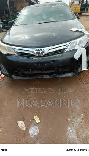 Toyota Camry LE 4dr Sedan (2.5L 4cyl 6A) 2012 Black