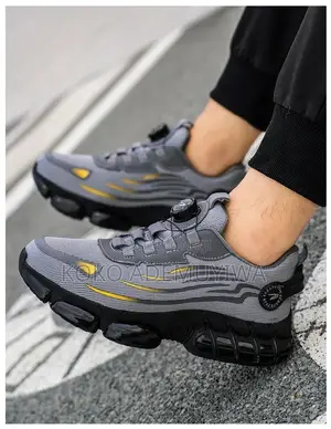 Shoe Fashionable Rotating Button New Safety Shoes