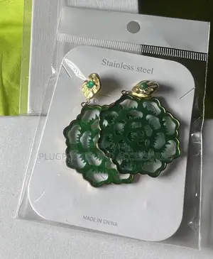 Understated. Overdelivered Earrings