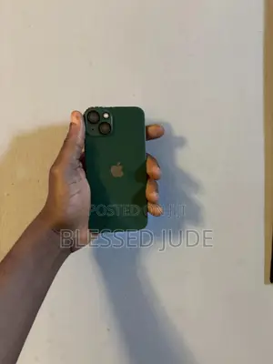 Apple iPhone 13 128 GB