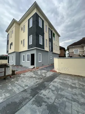 4bdrm Duplex in Gbagada Lagos, Millenuim/UPS for sale