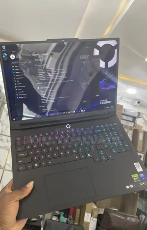 Laptop Lenovo Legion 7 32GB Intel Core Ultra 9 SSD 1T