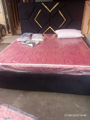 Bed Frame and Foam,6 by 6
