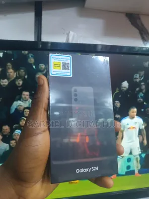New Samsung Galaxy S24 256 GB Purple