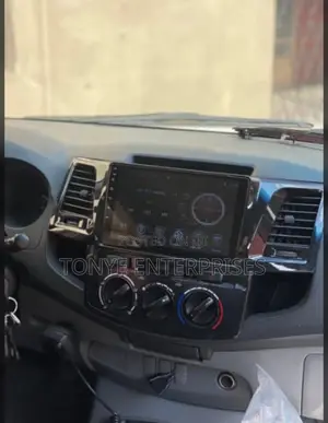 Toyota Hilux 2010 Andriod Player