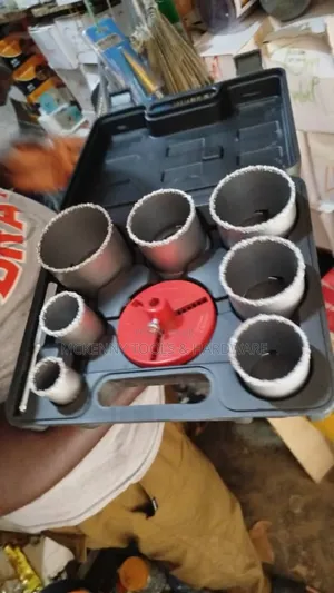 Tungsten Carbide-tipped Hole Saw Kit,