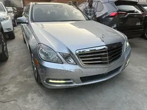 Mercedes-Benz E350 Base 4dr Sedan RWD (3.5L 6cyl 7A) 2012 Silver
