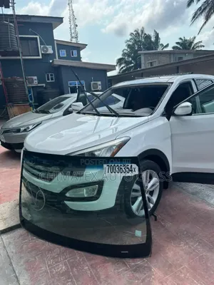 Hyundai Santafe 2015 Windscreen Glass Available