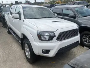 Toyota Tacoma PreRunner V6 4dr Double Cab 6.1 ft. SB (4.0L 6cyl 5A)