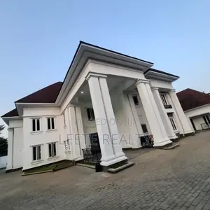7bdrm Duplex in Jabi for sale