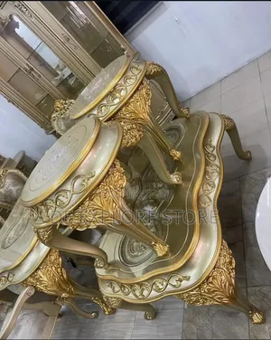 Royal Center Table With Side Stool