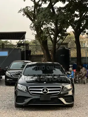 Mercedes-Benz E400 2018 Black