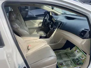 Toyota Venza V6 AWD 2012 White