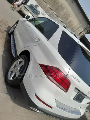 Mercedes-Benz GLE-Class GLE 350 2017 White