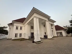 7bdrm Duplex in Jabi for sale