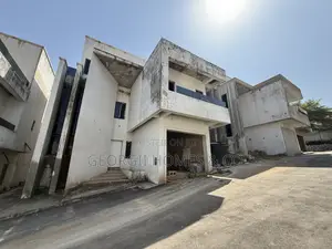 5bdrm Duplex in Asokoro for sale