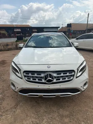 Mercedes-Benz GLA 250 2017 White