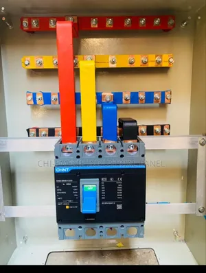Iseletor Panel