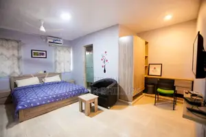 Shortlet at Aghi Serviced Apartments Agbowo Express (Executive Suite)