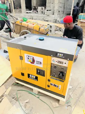 Original X15 13.5kva Caterpillar Diesel Engine Soundproof Generator