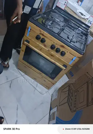 Maxi 6060 3-Burner + 1-Plate Wood Finish Cooker