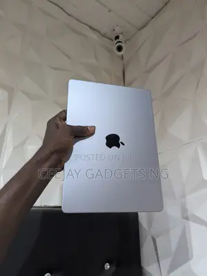 Apple MacBook Pro 2023 M2 Pro 14-Inch 16GB Apple M2 Ultra SSD 512GB