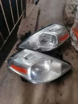 Headlight Nissan Versa 2008 Direct Tokunbo